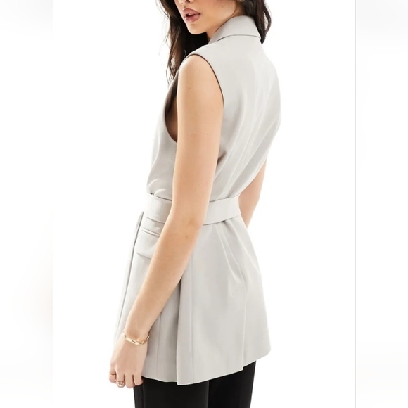 ASOS Sleeveless Tailored Blazer - Picture 3 of 3